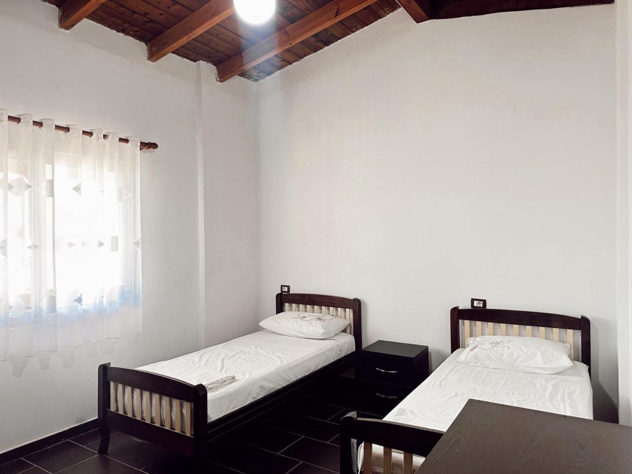 Oa'S Beach Apartment Vlorë Екстериор снимка